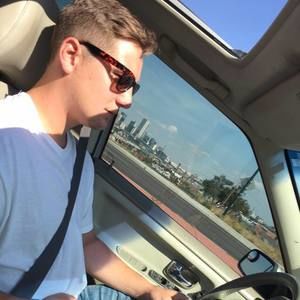 Meet your Posher, Justin